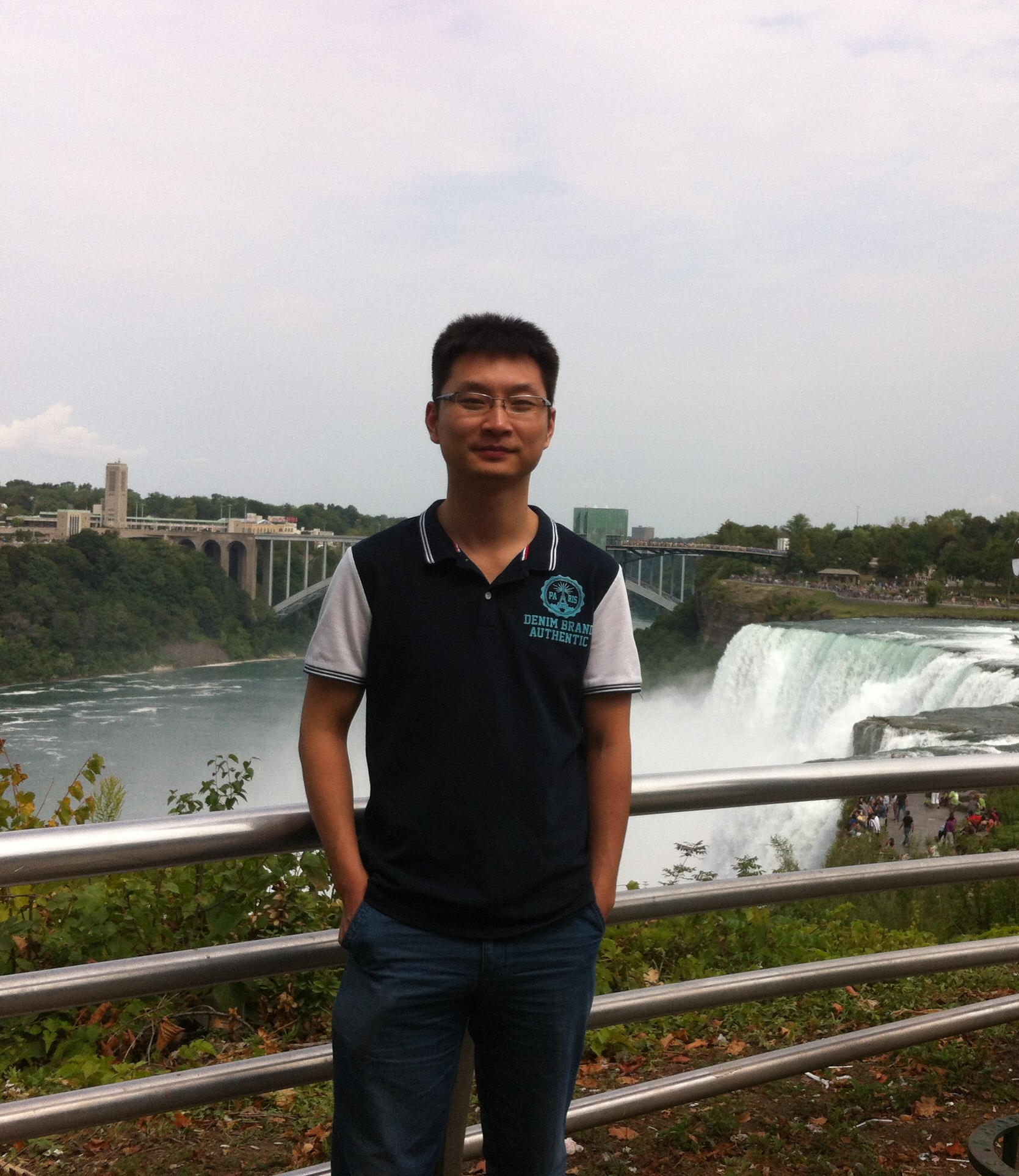 广发在线手机版（大中国区）创新论坛第一千四百五十九讲：Ultra-cold gases---A “hot” dish of the “coldest” matter in physics